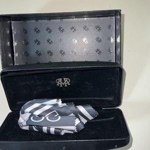 Pier Martino Sunglaas Hard Case With Wipe and Hard Case